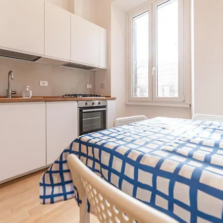 Base Dell'avventura - Metro Manzoni, Metro Lodi & Wi-fi Apartment