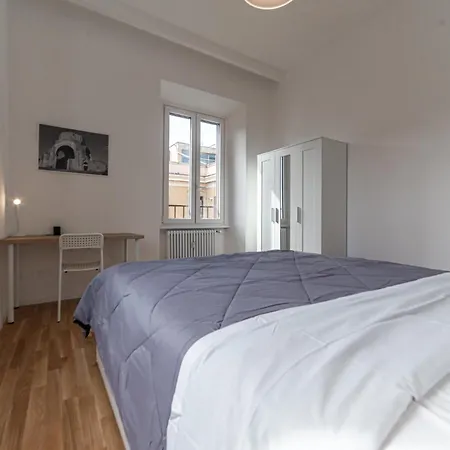 Apartment Base Dell'avventura - Metro Manzoni, Metro Lodi & Wi-fi *